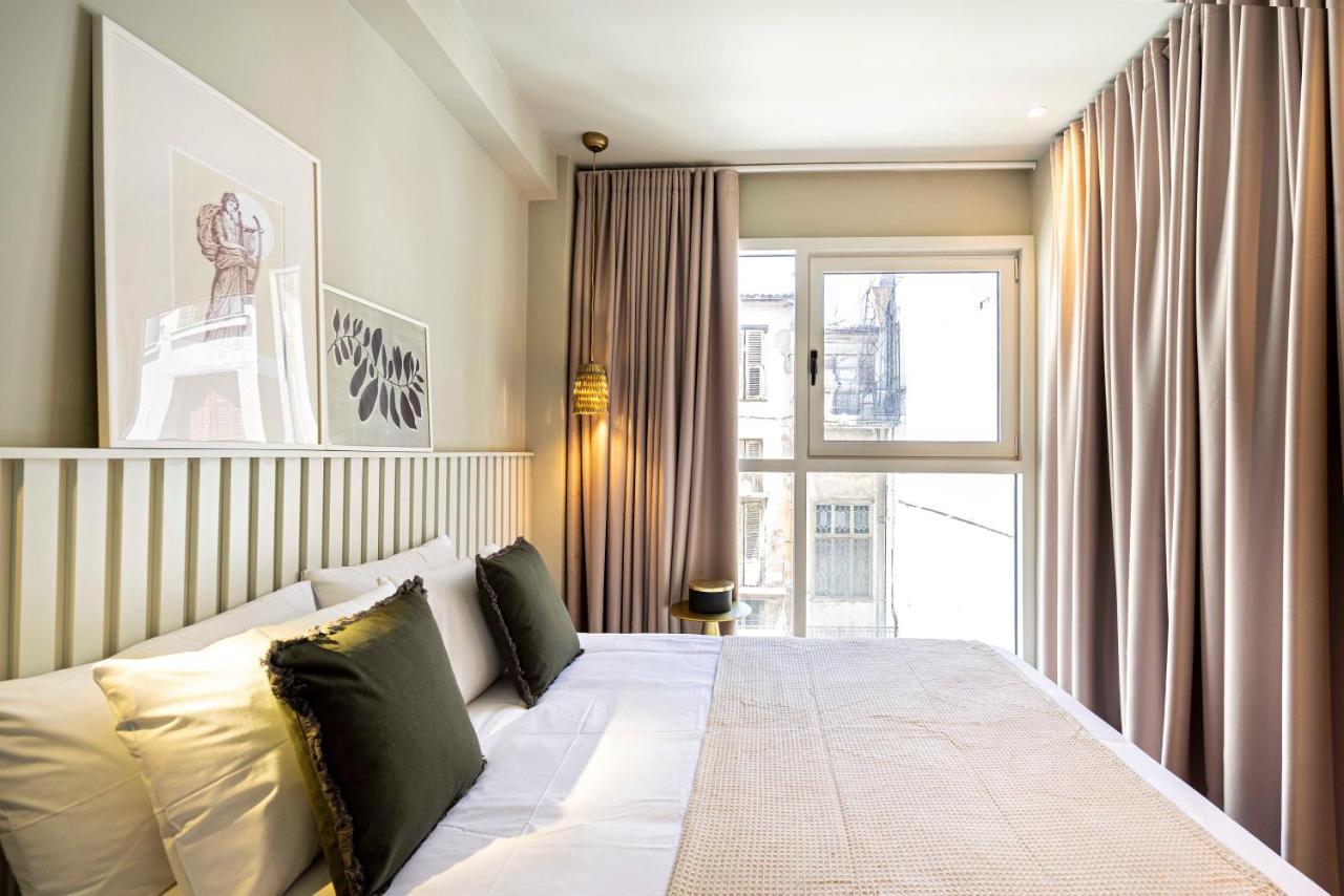 Yalarent Stunning Apartments At The Heart Of 아테네 외부 사진
