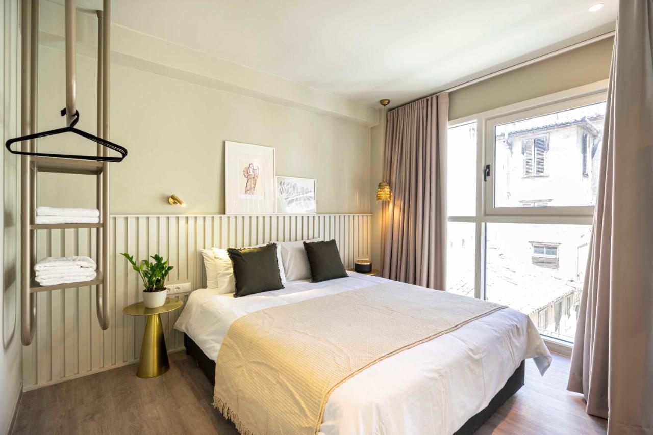 Yalarent Stunning Apartments At The Heart Of 아테네 외부 사진