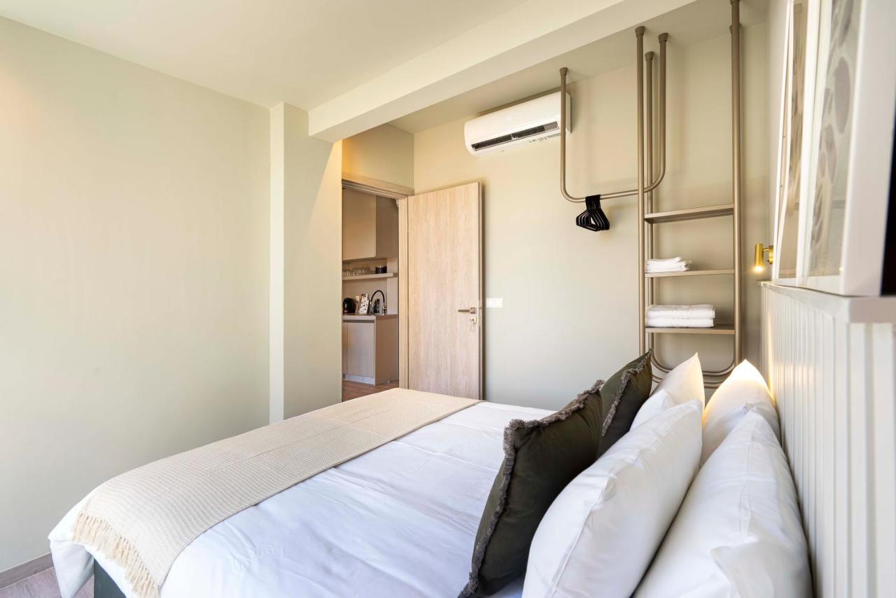 Yalarent Stunning Apartments At The Heart Of 아테네 외부 사진